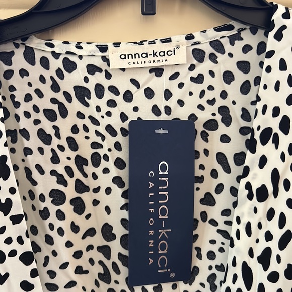 Tie Front Animal Print Romper - Picture 6 of 10